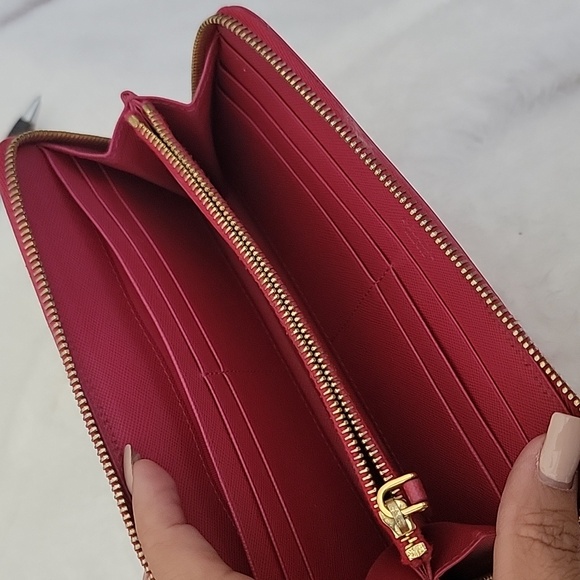 COPY - PRADA Saffiano Leather Pink Zippy Wallet - Picture 5 of 7